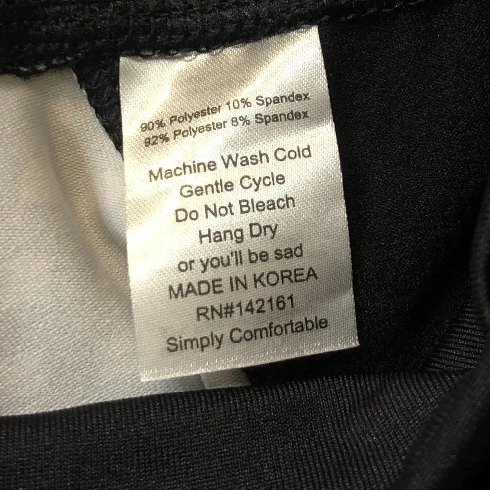 𝅺nwt - LULAROE Jade capri leggings in black and white diamond pattern - Size XS - Picture 6 of 7